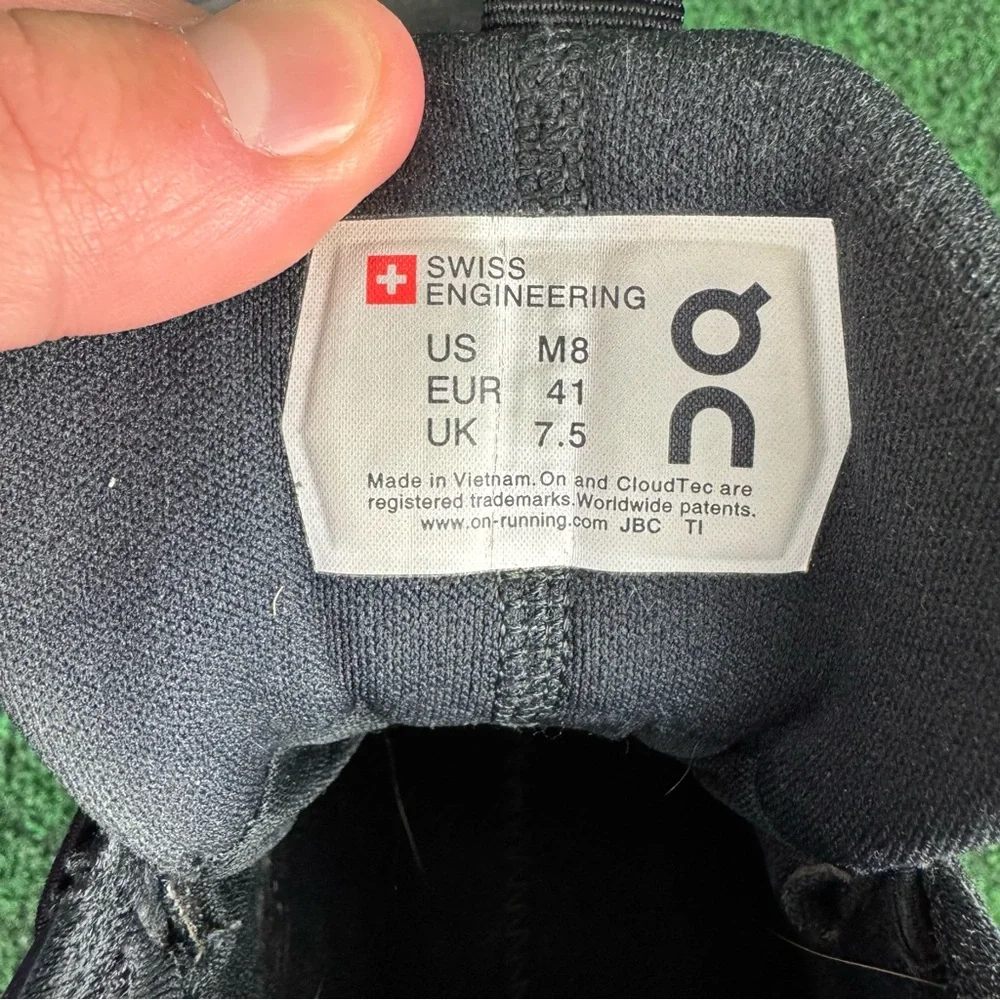 On Running Cloud Hi Shoes Mens Size 8 Black CloudTec Womens 9.5 Waterproof - Picture 9 of 10